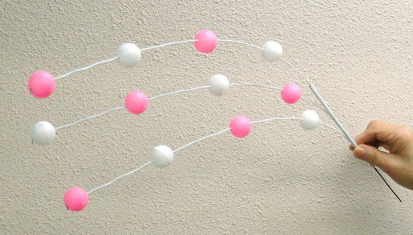 楽天市場】しだれ餅花(角凧柄) 2.5〜3.5cm玉 L175cm 15本しだれ